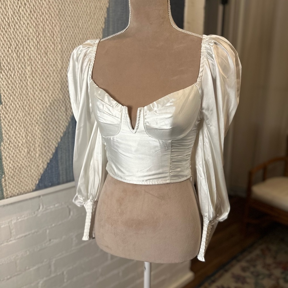 Shareen Collections Australia White Satin Balloon Sleeve Romantic Blouse - Picture 5 of 10